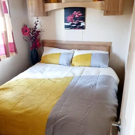 Static Caravan N Wales Lyonsrobinhood Rhyl Meliden Exterior photo