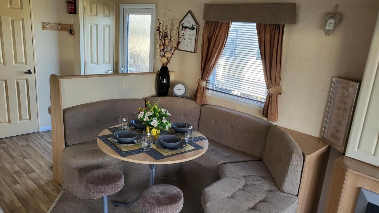 Holiday home Static Caravan N Wales Lyonsrobinhood Rhyl